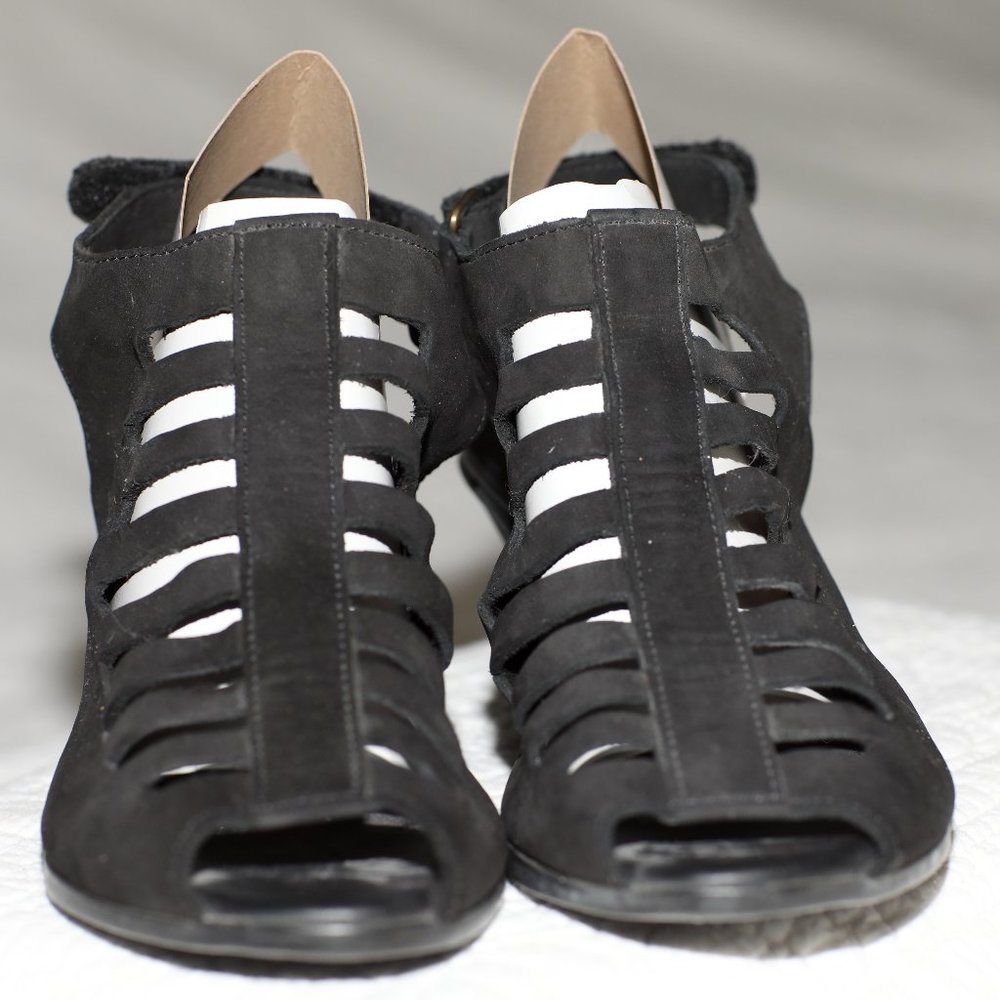Arche Black Suede Heel